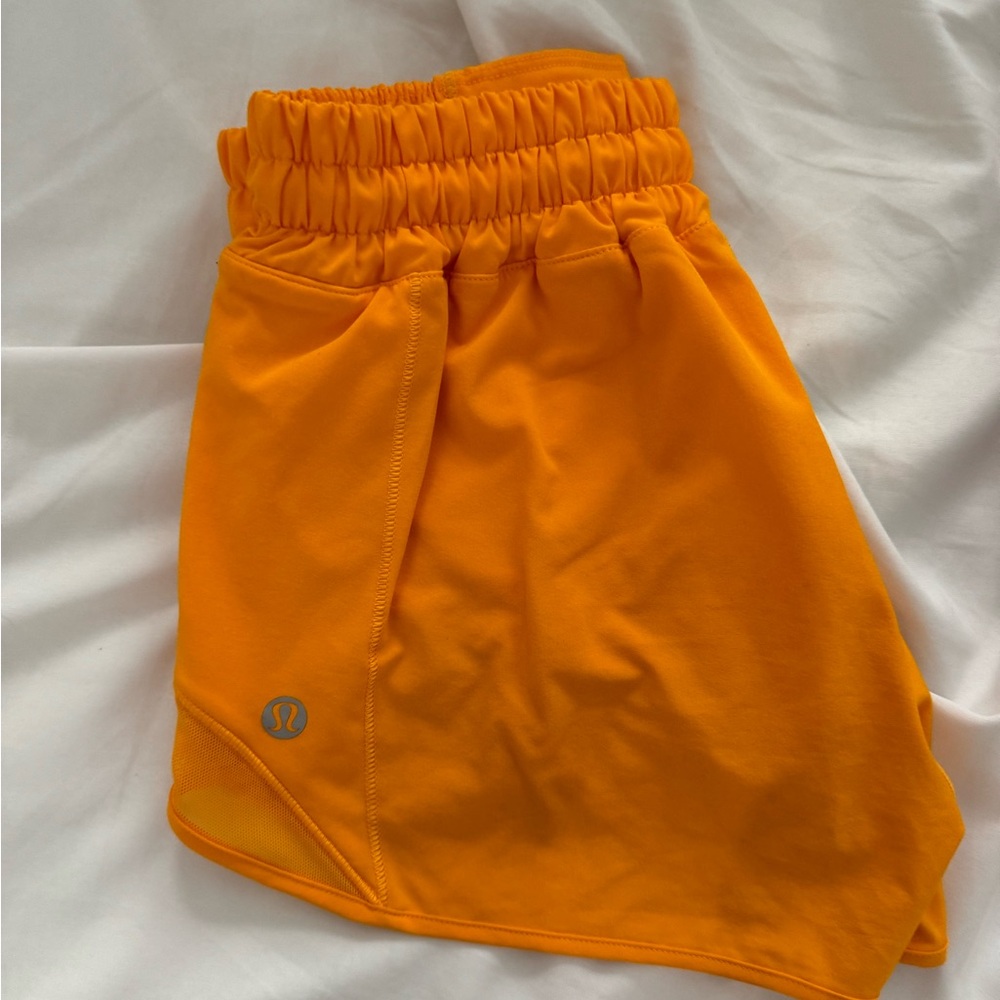 Rare Lululemon Hotty Hots 2.5”